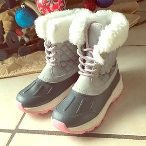 Carters girls snow boots